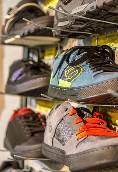 Alles, was Du brauchst – unser Bike Shop & Verleih Alles, was Du brauchst – unser Bike Shop & Verleih