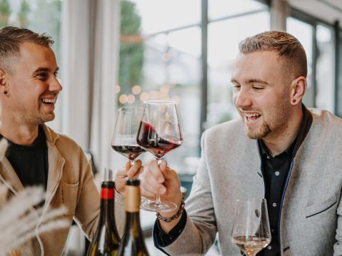 Dein Weinhotel in Südtirol mit persönlicher Betreuung Dein Weinhotel in Südtirol mit persönlicher Betreuung