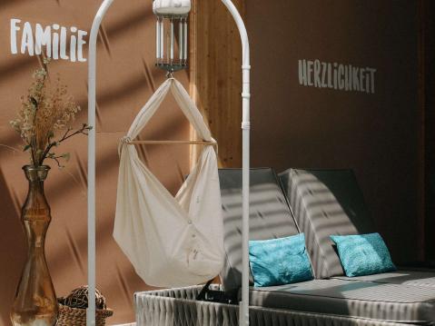 Swing2Sleep Federwiege im Jagdhof in Latsch, Südtirol Mehr Ruhe. Mehr Entspannung. Mehr Urlaub.