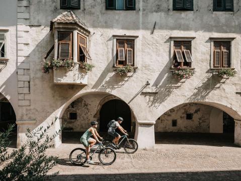 Von Reschensee bis zum Gardasee: unser Radweg!