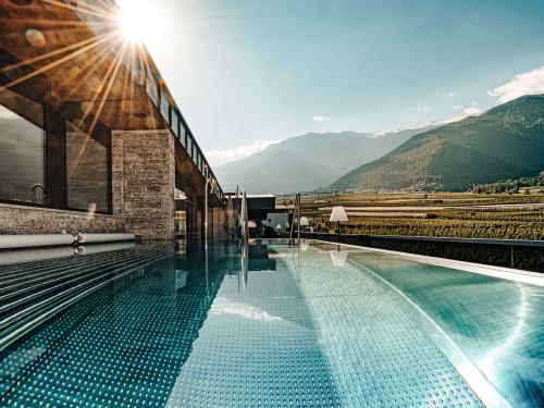 Relax, take it easy!