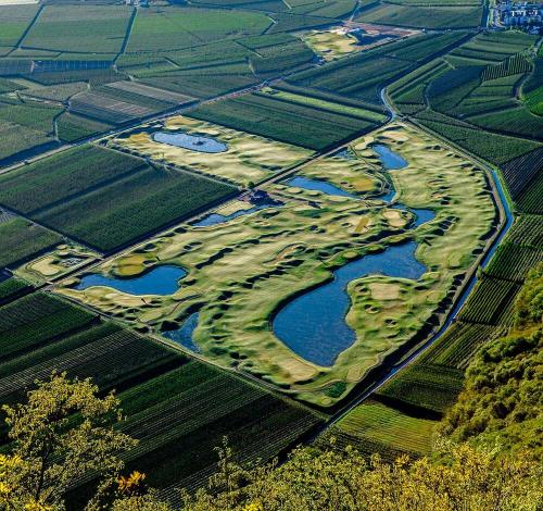 La Vostra vacanza da golf in Alto Adige La Vostra vacanza da golf in Alto Adige